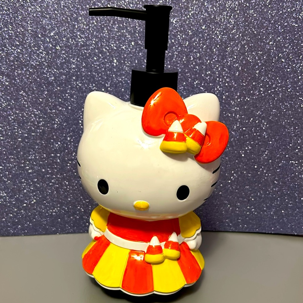 Sanrio Hello Kitty Halloween Candy Corn Outfit Soap Dispenser